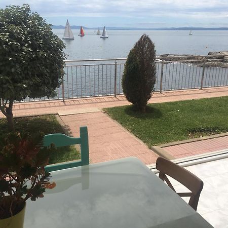 Roses Sobre El Mar Apartment Luaran gambar