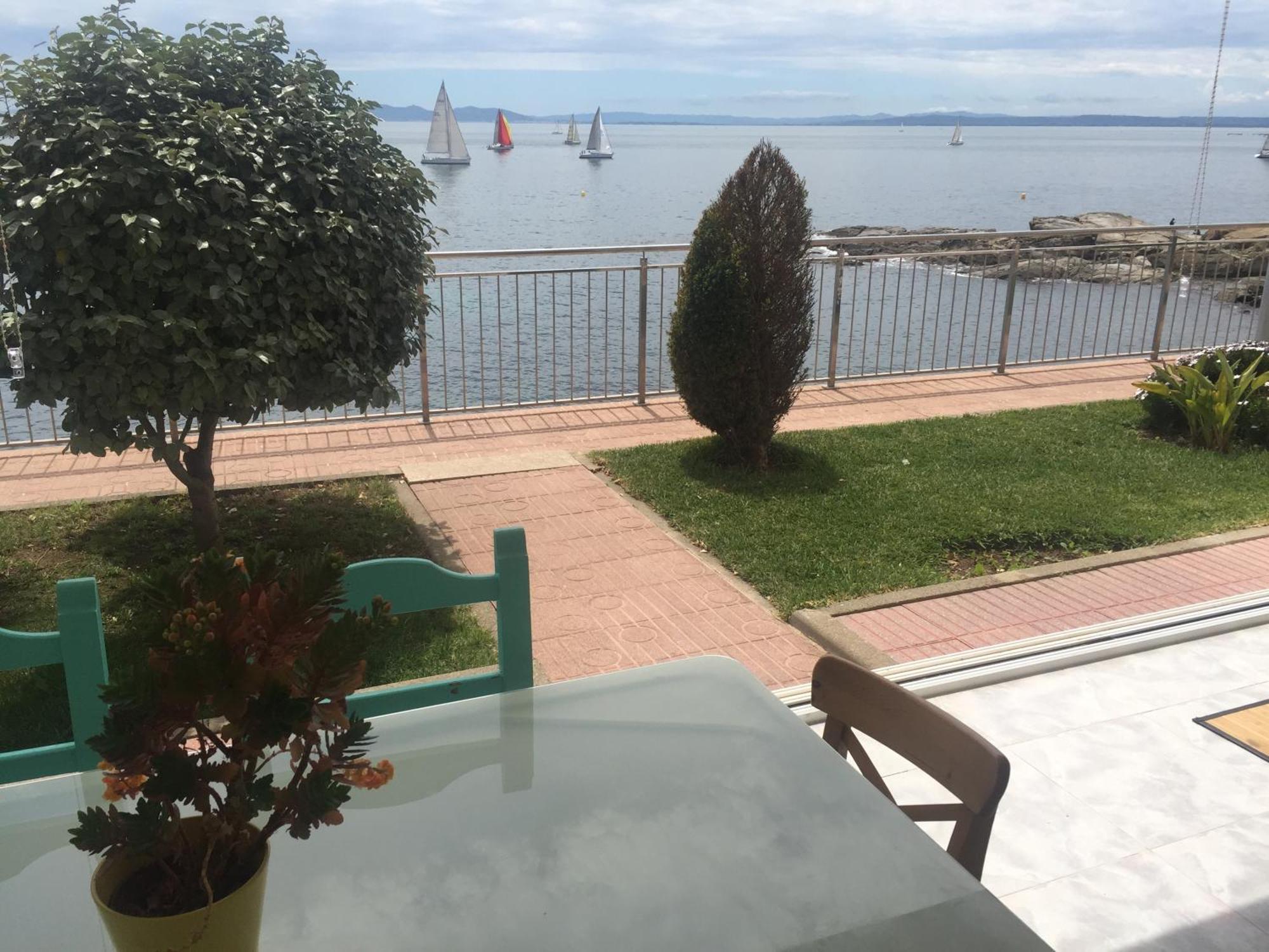 Roses Sobre El Mar Apartment Luaran gambar